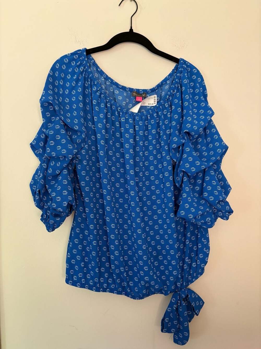 Vince Camuto Preppy Classic  Blue Ruffle Sleeve Blouse with Tie Hem Sz L